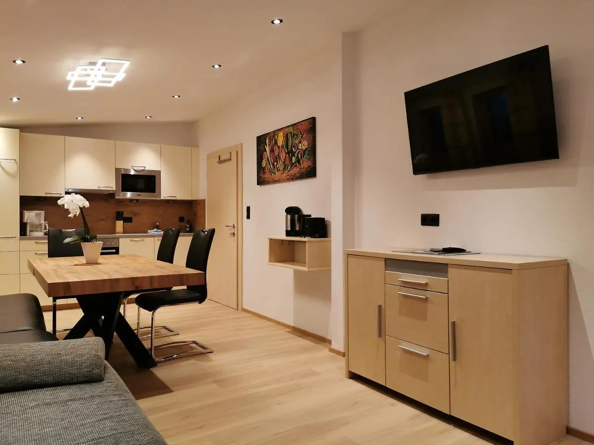 Hotel Garni Schoenblick Sölden 3*,  Áustria