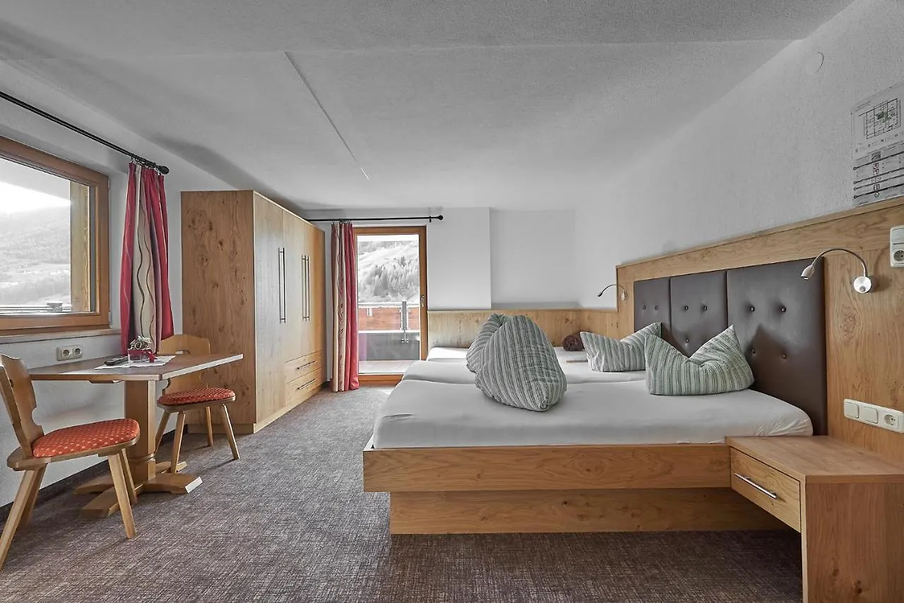 Hotel Garni Schoenblick Solden