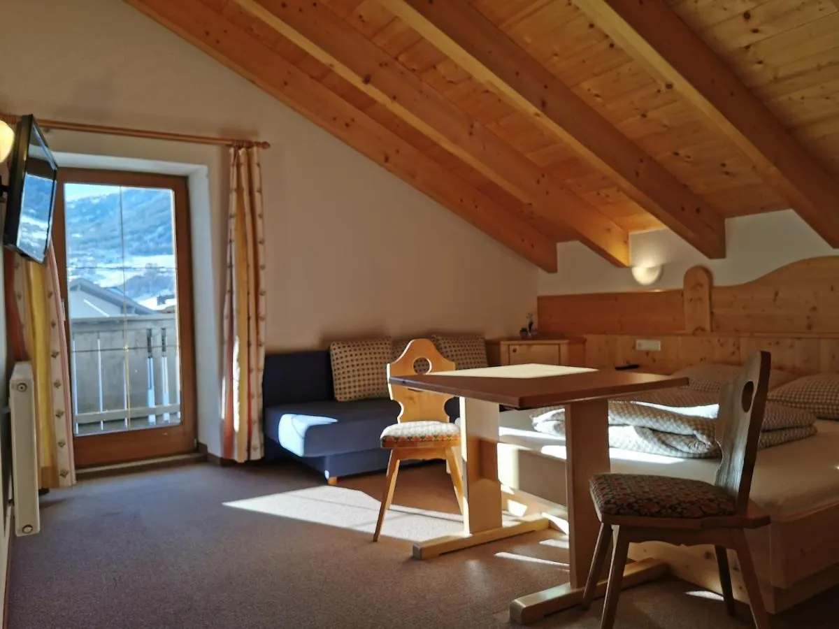 Hotel Garni Schoenblick Sölden 3*,
