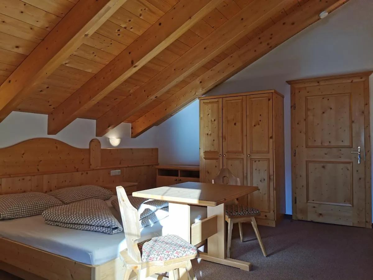 Hotel Garni Schoenblick Sölden
