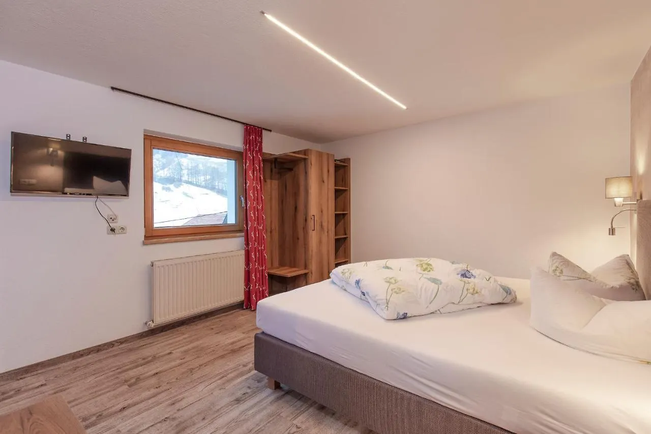 Hotel Garni Schoenblick Solden