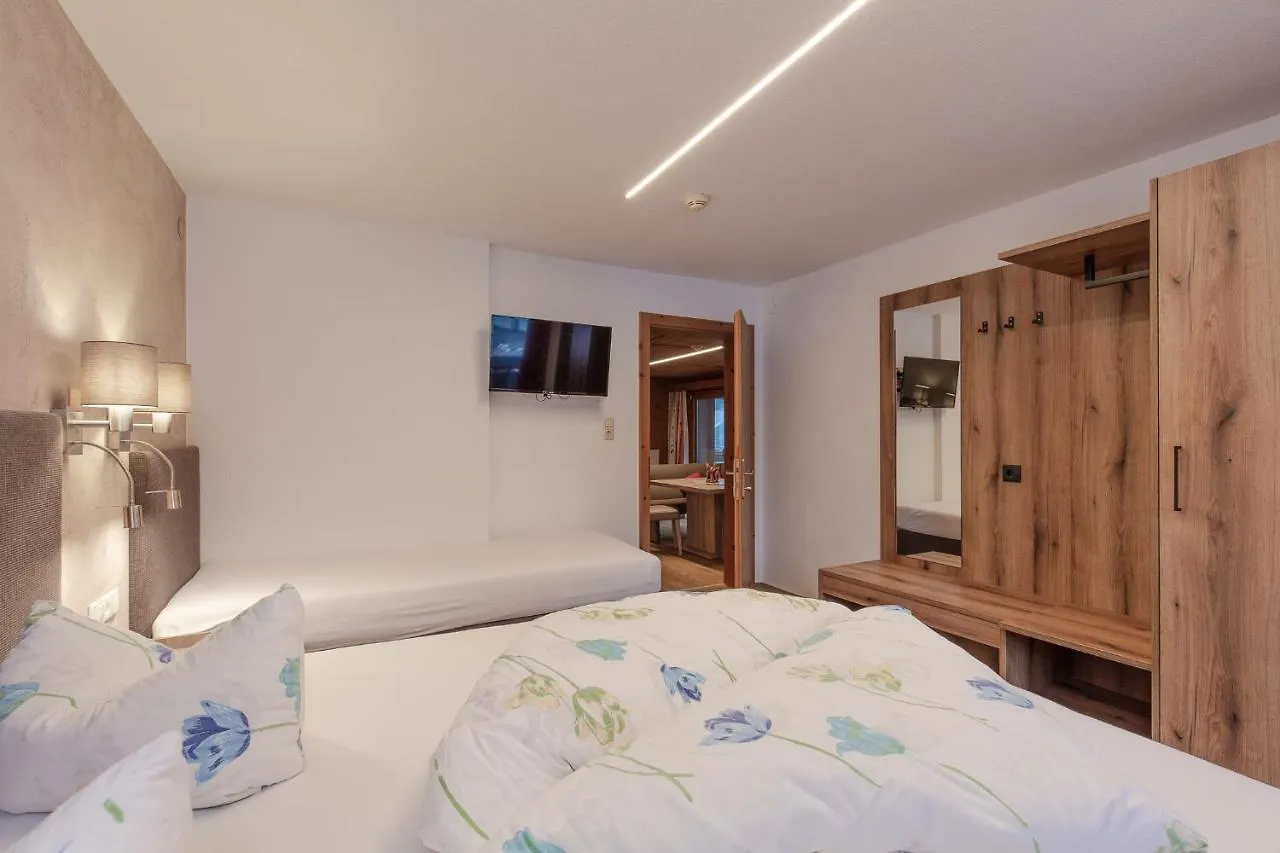 ***  Hotel Garni Schoenblick Solden Austria