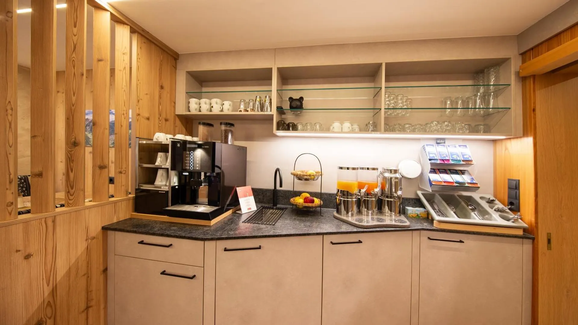***  Hotel Garni Schoenblick Solden Austria