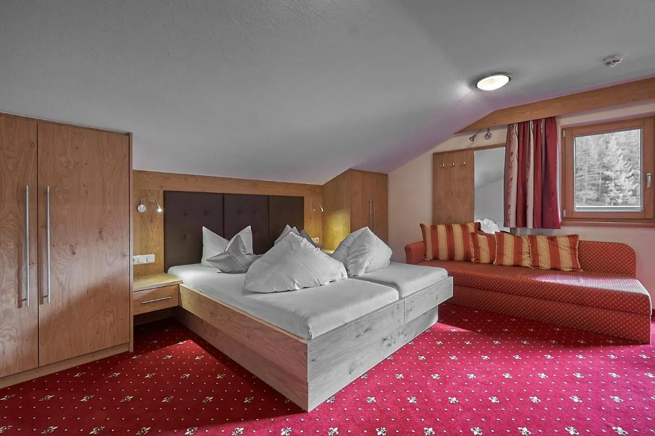 Hotel Garni Schoenblick Solden